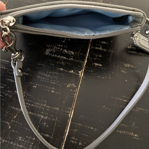 🩶💙Coach Gray & Navy Wristlet, Like New! - Picture 8 of 8